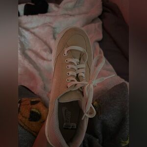 Nike pink and nude sb shoes